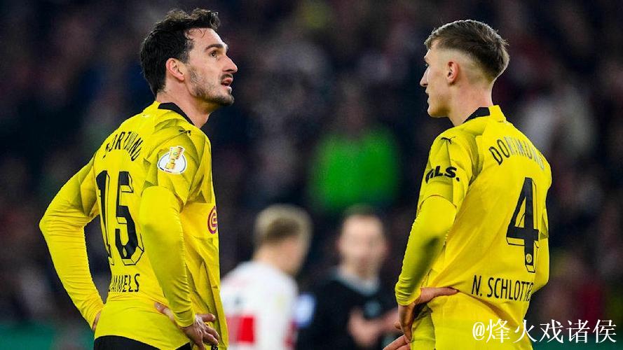 每体:巴萨密切关注施洛特贝克,他无意与多特续约 每体:巴萨密切关注施洛特贝克,他无意与多特续约