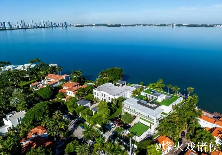 每体：迈阿密有人为莱万寻找住所，他或将加盟国际迈阿密